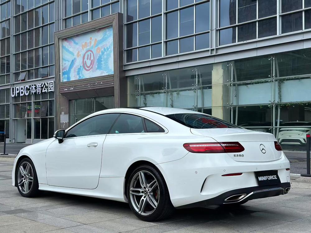 Mercedes-Benz Mercedes-Benz E-Class (Import)