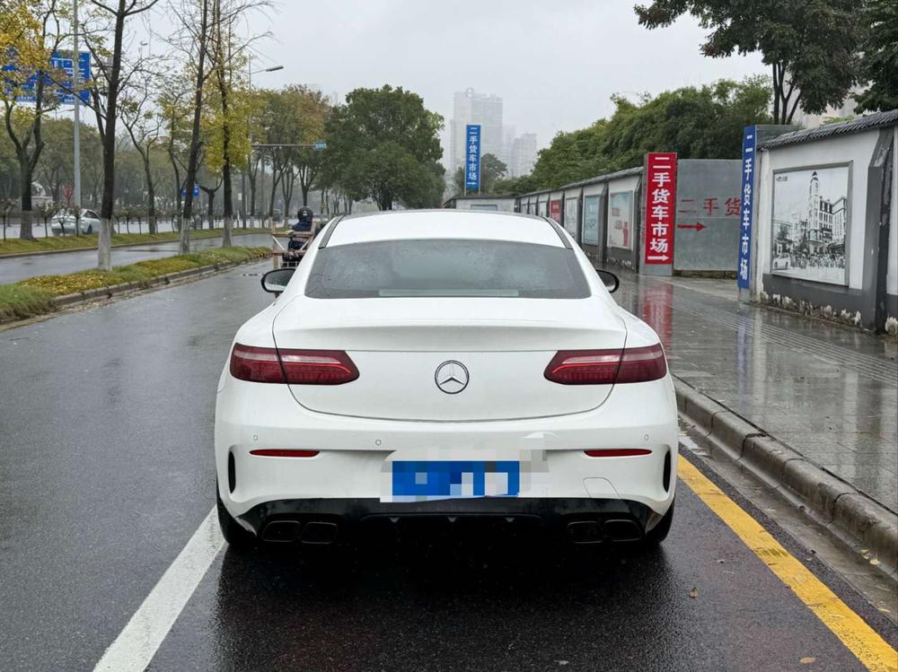 Mercedes-Benz Mercedes-Benz E-Class (Import)