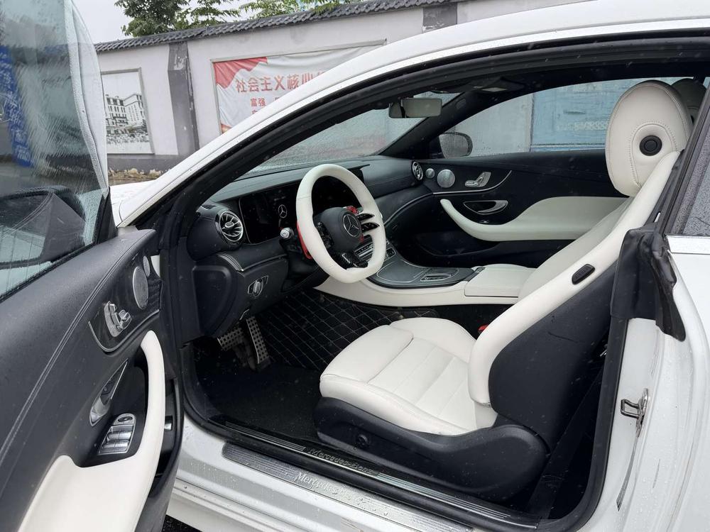 Mercedes-Benz Mercedes-Benz E-Class (Import)