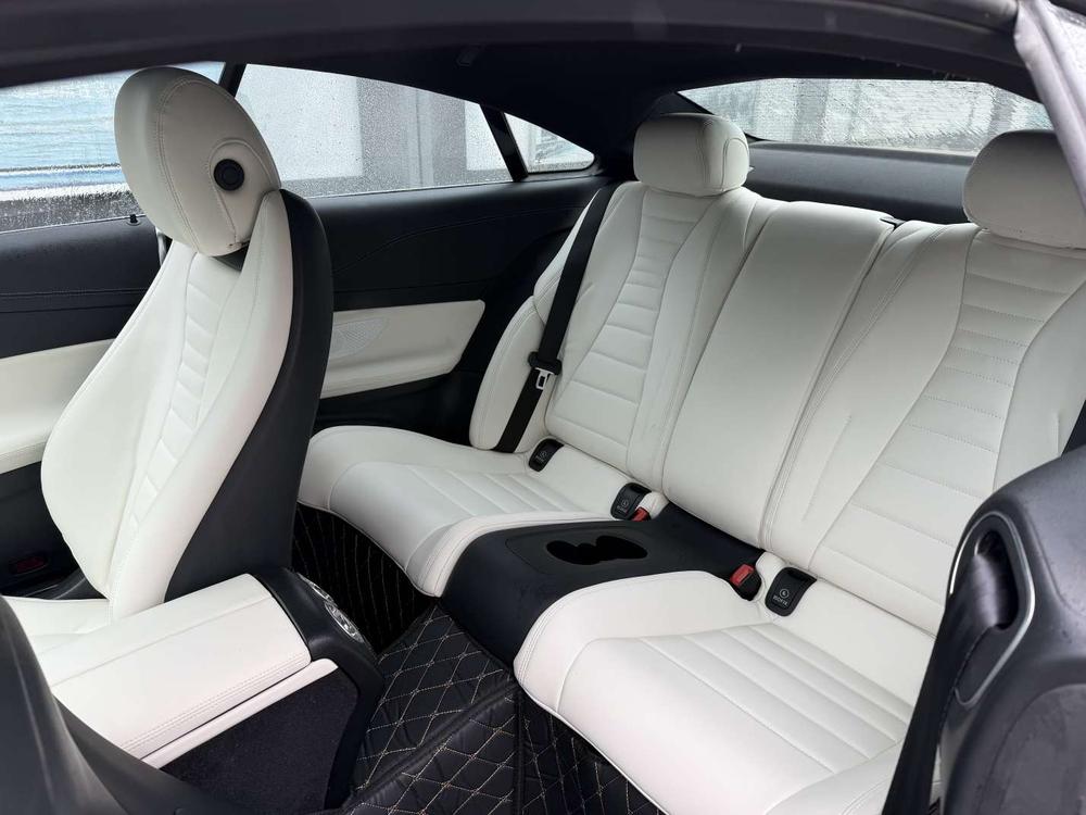 Mercedes-Benz Mercedes-Benz E-Class (Import)