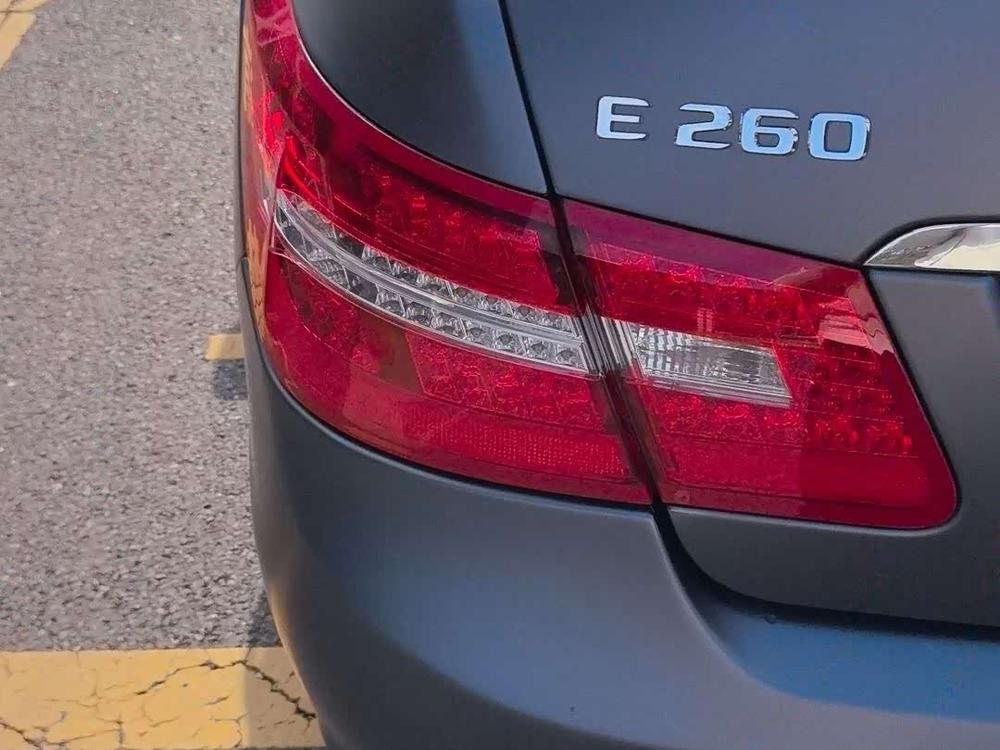 Mercedes-Benz Mercedes-Benz E-Class (Import)