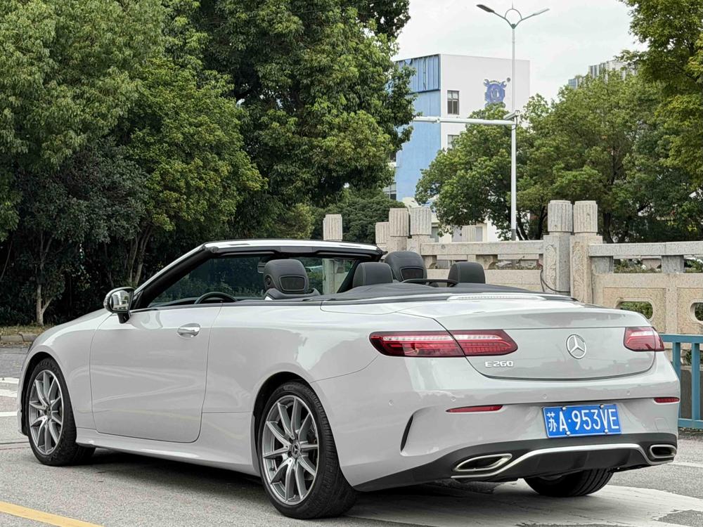 Mercedes-Benz Mercedes-Benz E-Class (Import)