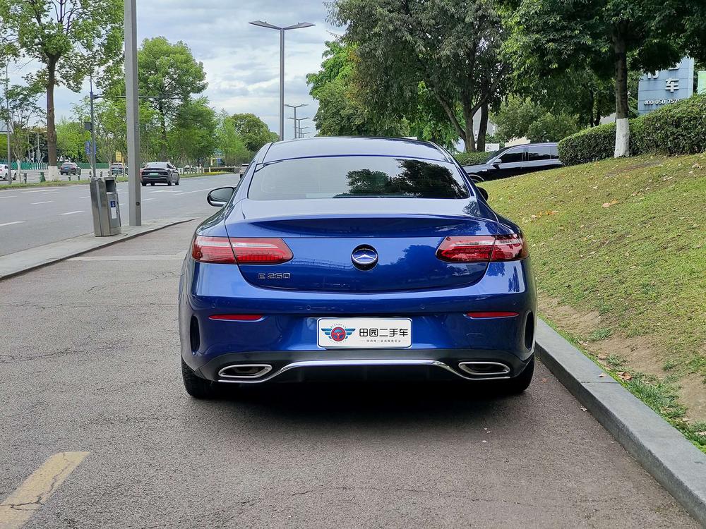 Mercedes-Benz Mercedes-Benz E-Class (Import)