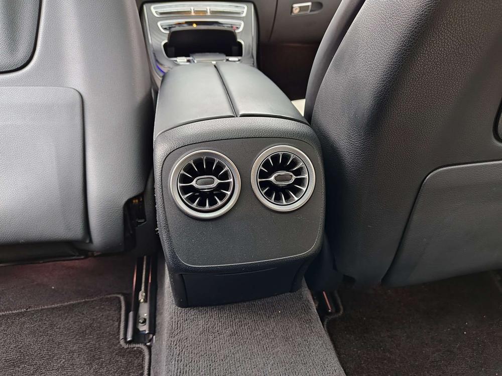 Mercedes-Benz Mercedes-Benz E-Class (Import)