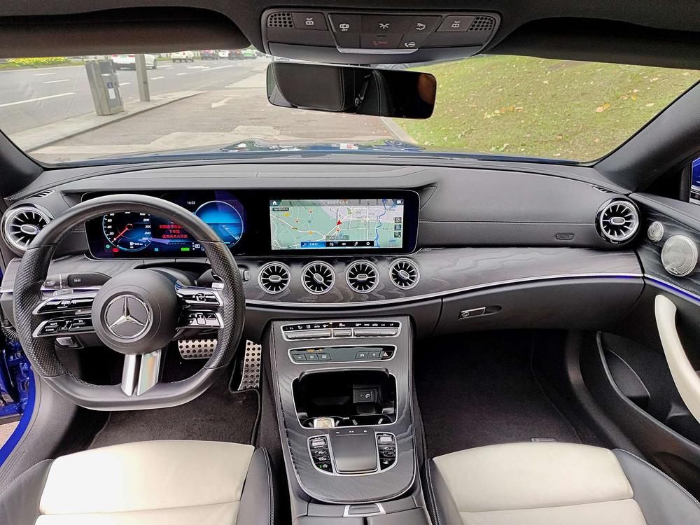 Mercedes-Benz Mercedes-Benz E-Class (Import)
