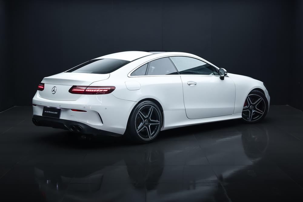 Mercedes-Benz Mercedes-Benz E-Class (Import)