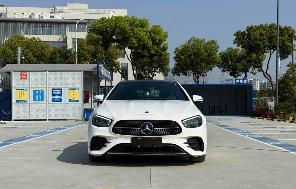 Mercedes-Benz Mercedes-Benz E-Class (Import)