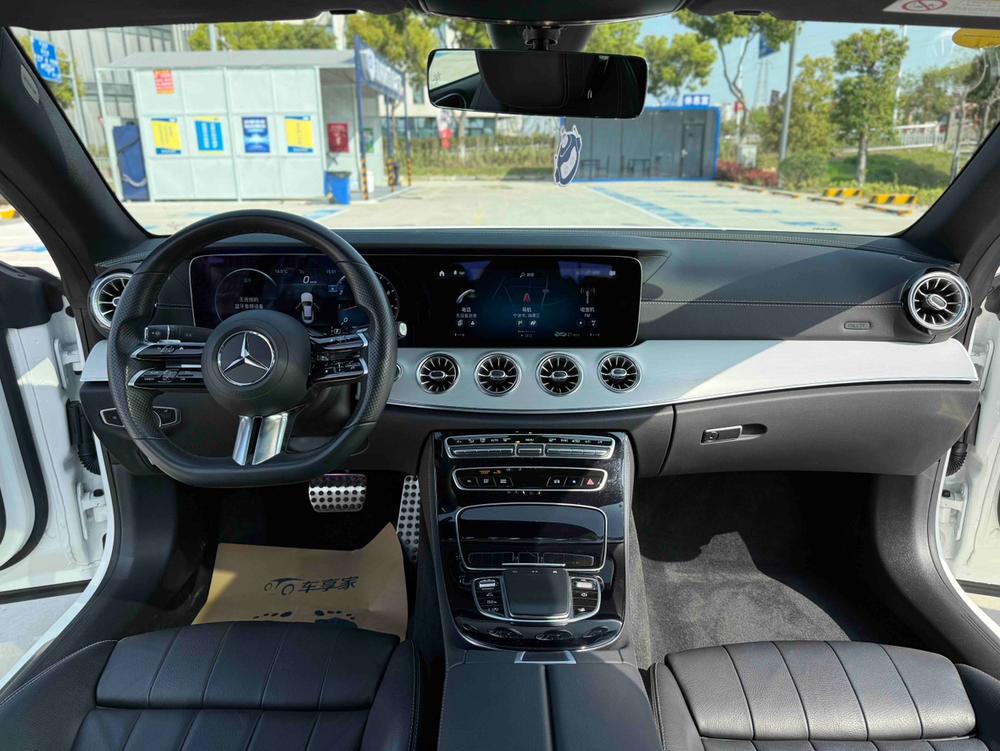 Mercedes-Benz Mercedes-Benz E-Class (Import)