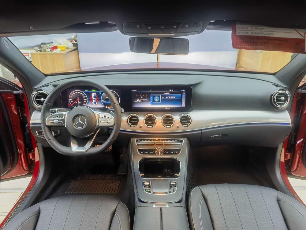 Mercedes-Benz Mercedes-Benz E-Class (Import)