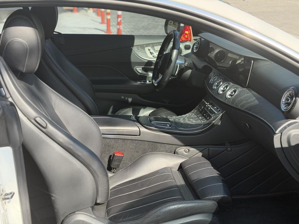 Mercedes-Benz Mercedes-Benz E-Class (Import)