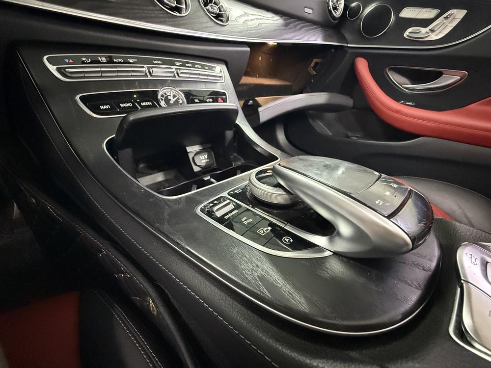 Mercedes-Benz Mercedes-Benz E-Class (Import)