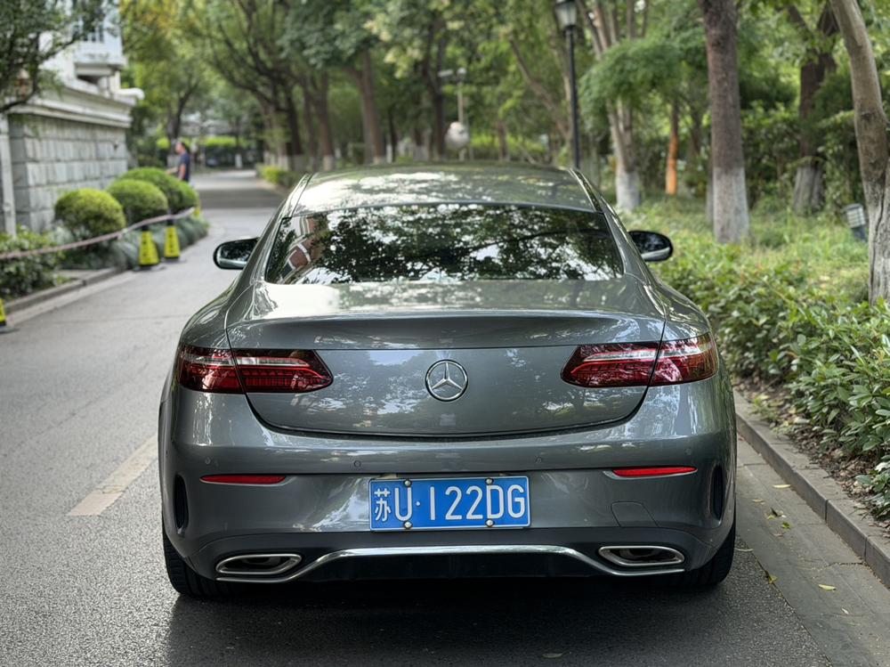 Mercedes-Benz Mercedes-Benz E-Class (Import)