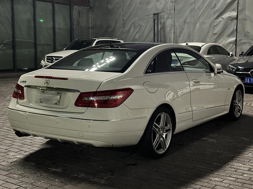 Mercedes-Benz Mercedes-Benz E-Class (Import)