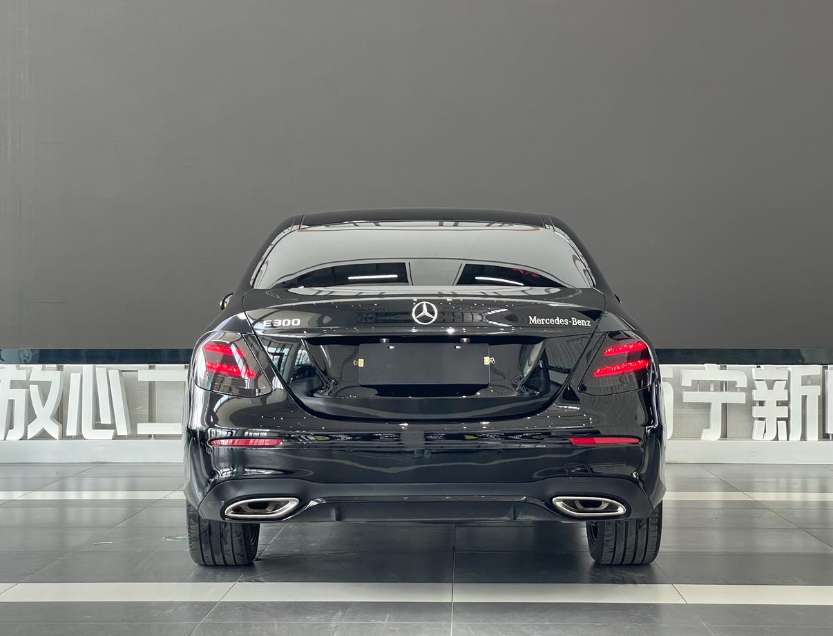 Mercedes-Benz Mercedes-Benz E-Class (Import)
