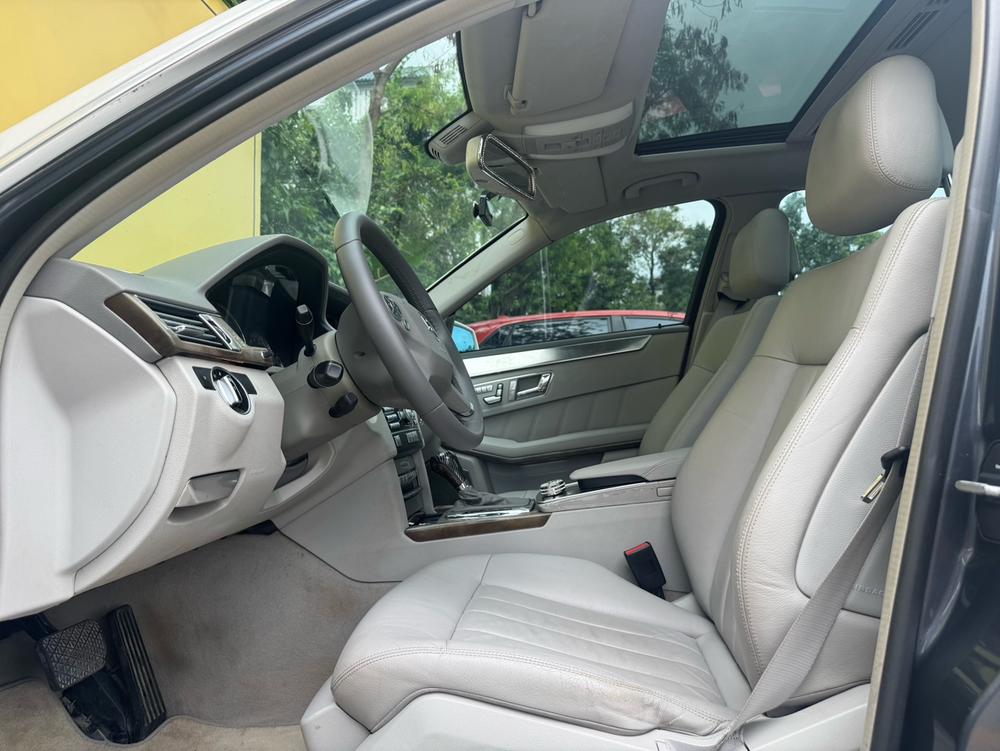 Mercedes-Benz Mercedes-Benz E-Class (Import)