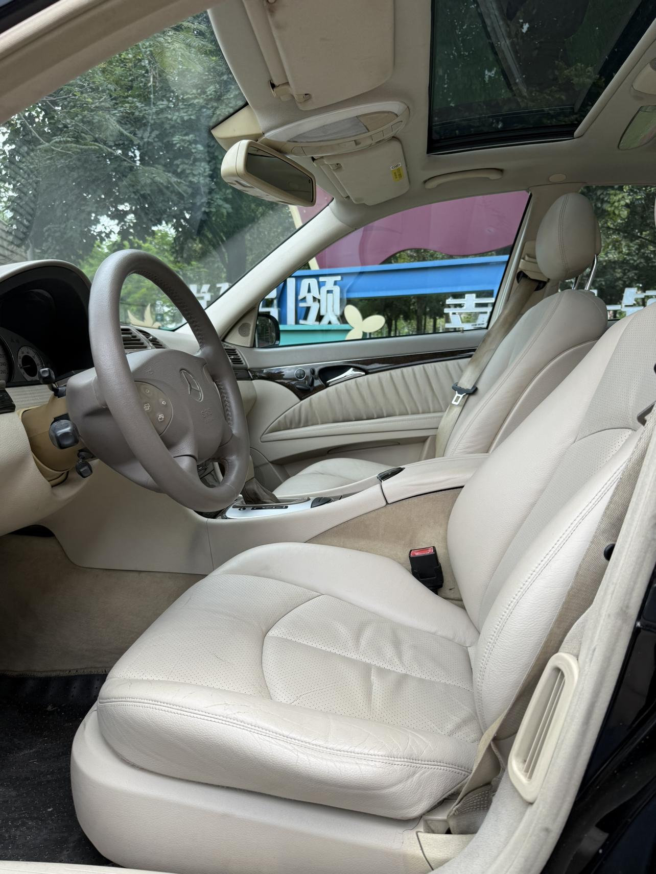 Mercedes-Benz Mercedes-Benz E-Class (Import)