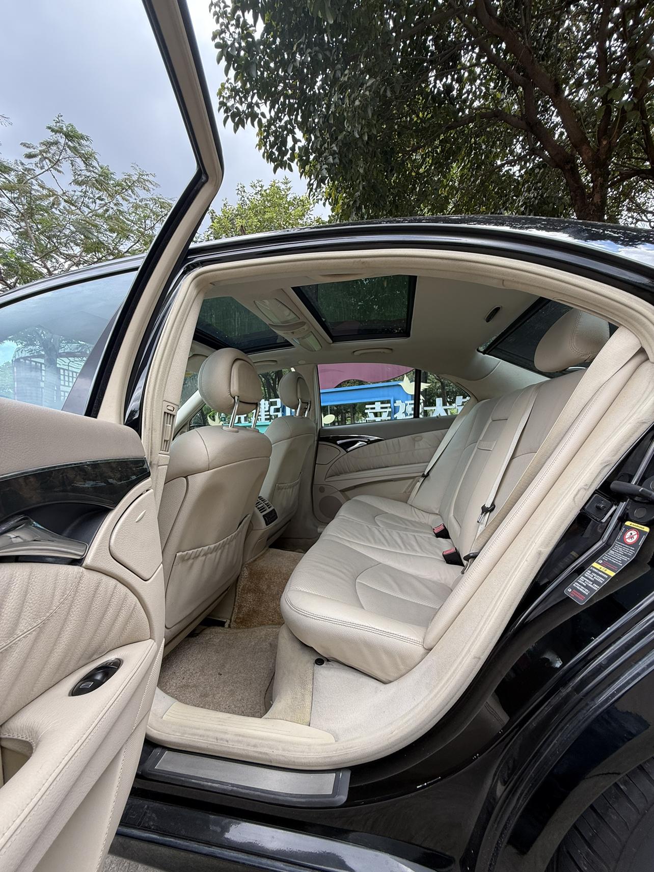 Mercedes-Benz Mercedes-Benz E-Class (Import)