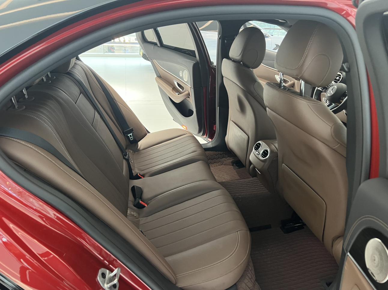 Mercedes-Benz Mercedes-Benz E-Class (Import)