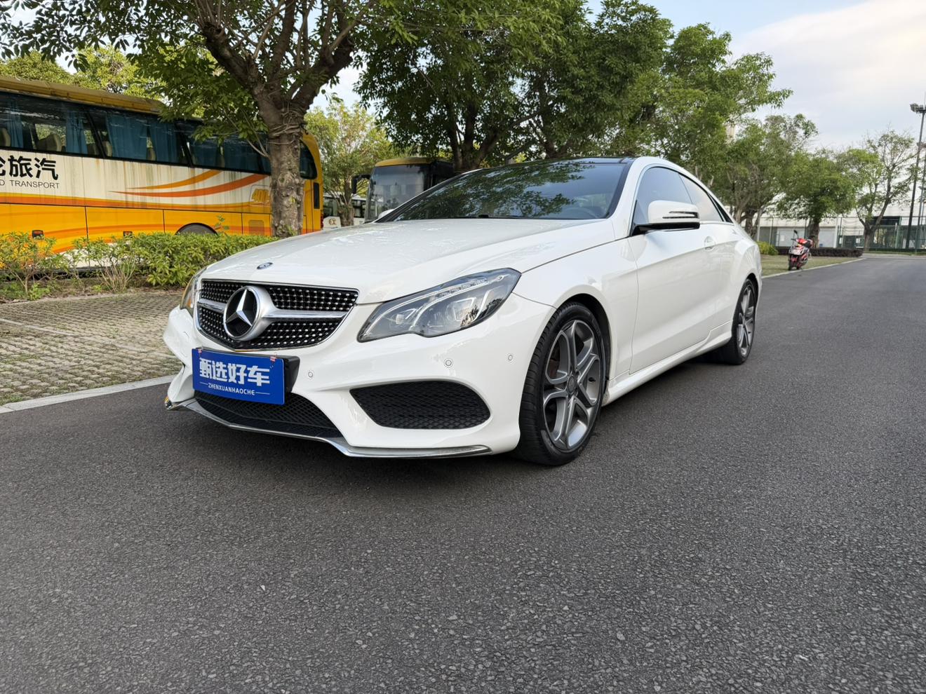 Mercedes-Benz Mercedes-Benz E-Class (Import)