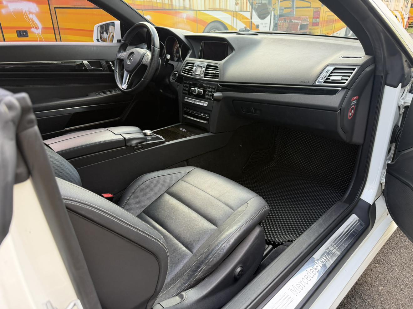 Mercedes-Benz Mercedes-Benz E-Class (Import)