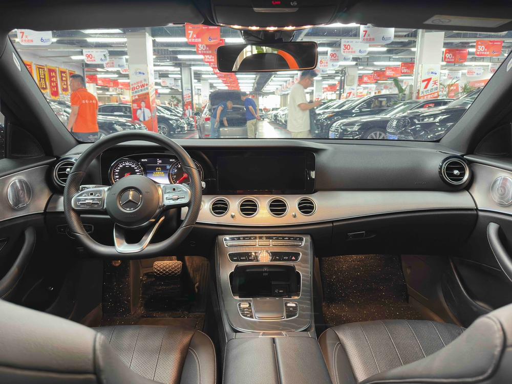 Mercedes-Benz Mercedes-Benz E-Class (Import)