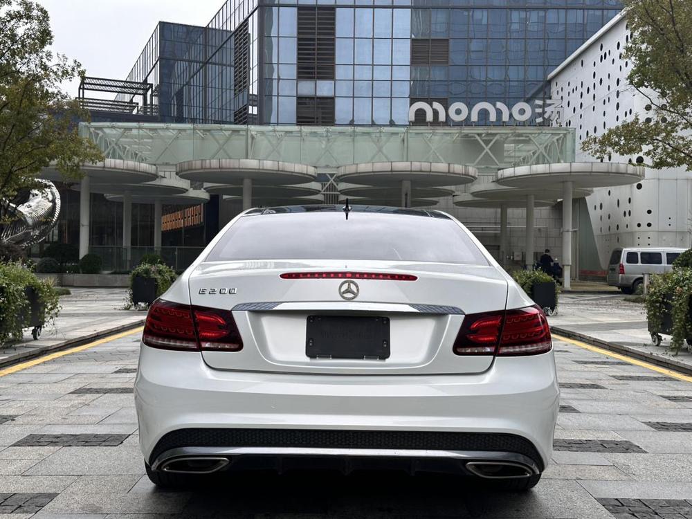Mercedes-Benz Mercedes-Benz E-Class (Import)