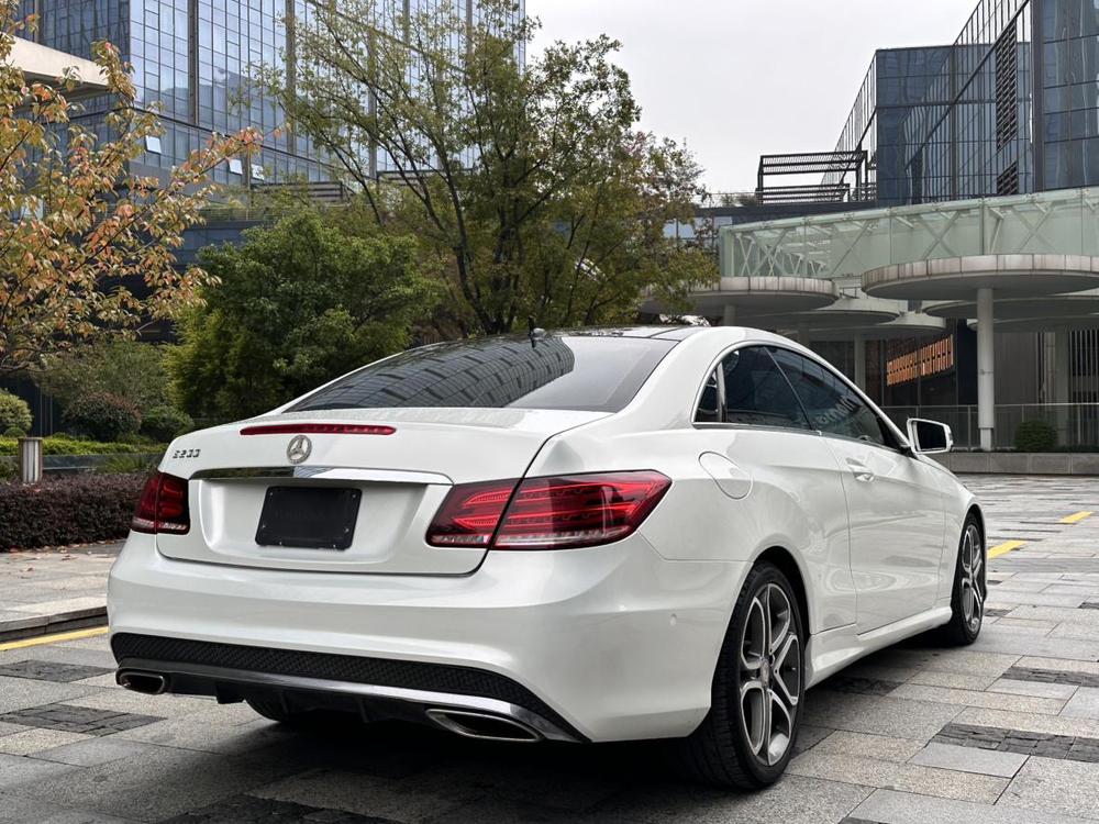 Mercedes-Benz Mercedes-Benz E-Class (Import)
