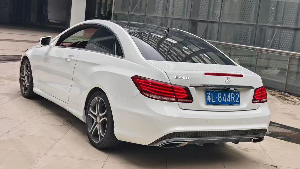 Mercedes-Benz Mercedes-Benz E-Class (Import)