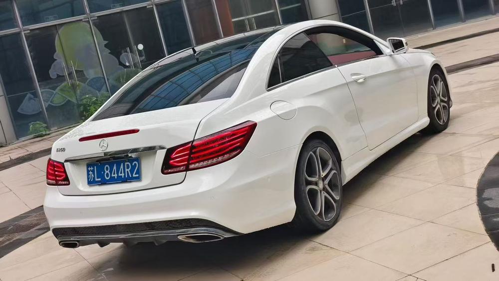 Mercedes-Benz Mercedes-Benz E-Class (Import)