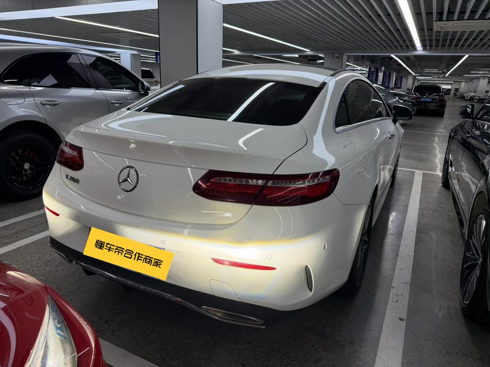 Mercedes-Benz Mercedes-Benz E-Class (Import)