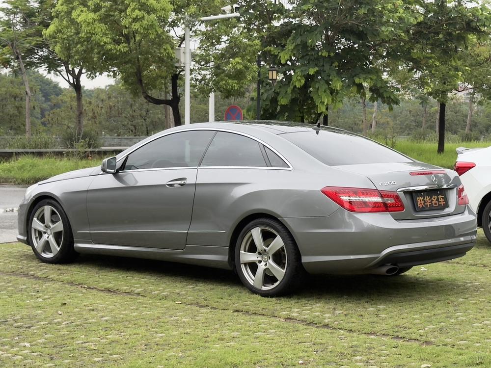 Mercedes-Benz Mercedes-Benz E-Class (Import)