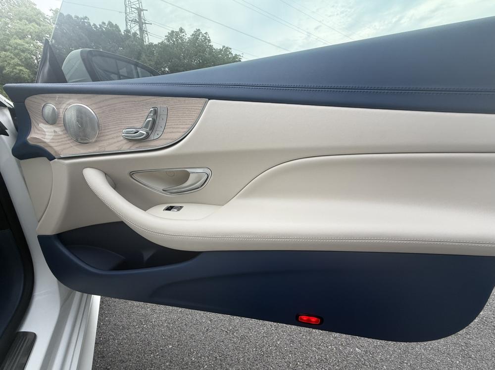 Mercedes-Benz Mercedes-Benz E-Class (Import)