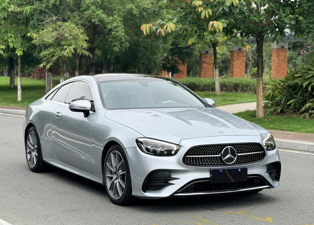 Mercedes-Benz Mercedes-Benz E-Class (Import)
