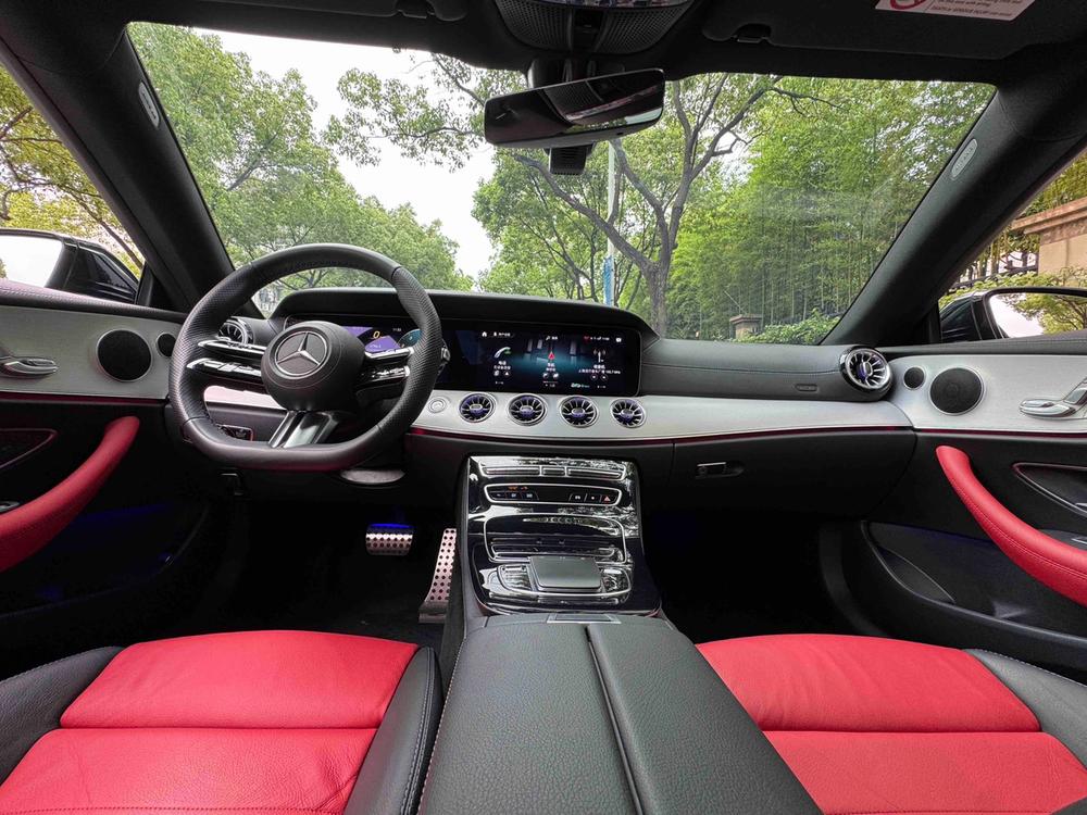 Mercedes-Benz Mercedes-Benz E-Class (Import)