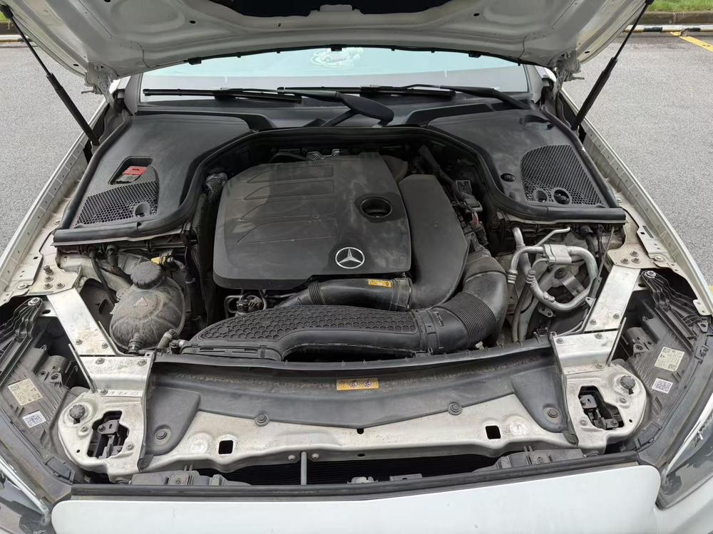 Mercedes-Benz Mercedes-Benz E-Class (Import)