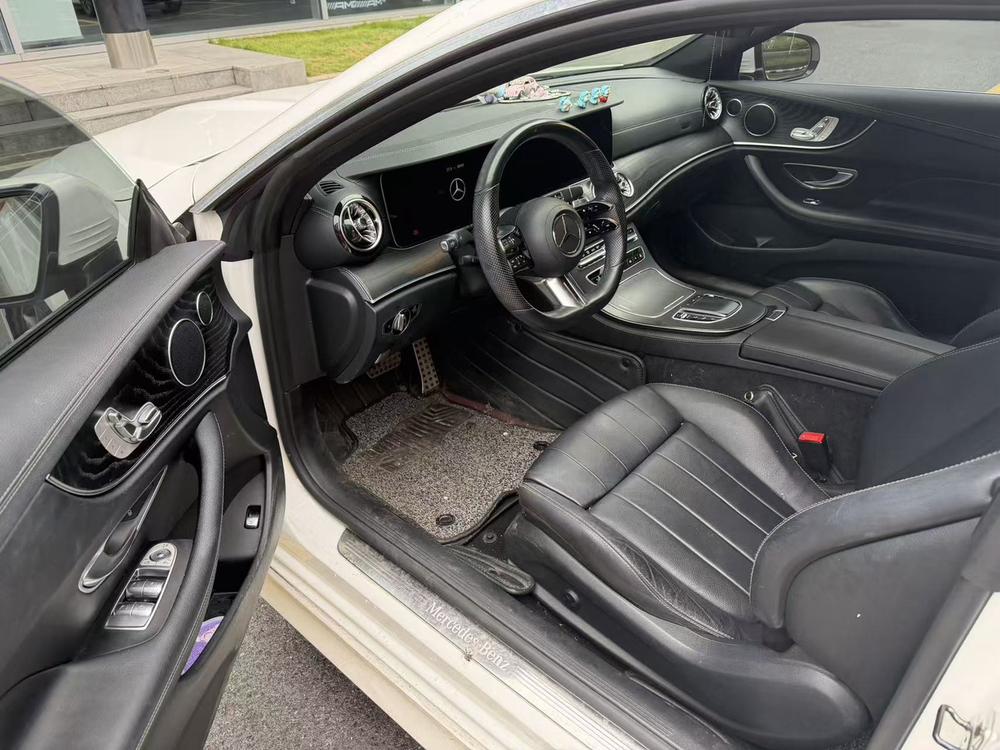 Mercedes-Benz Mercedes-Benz E-Class (Import)