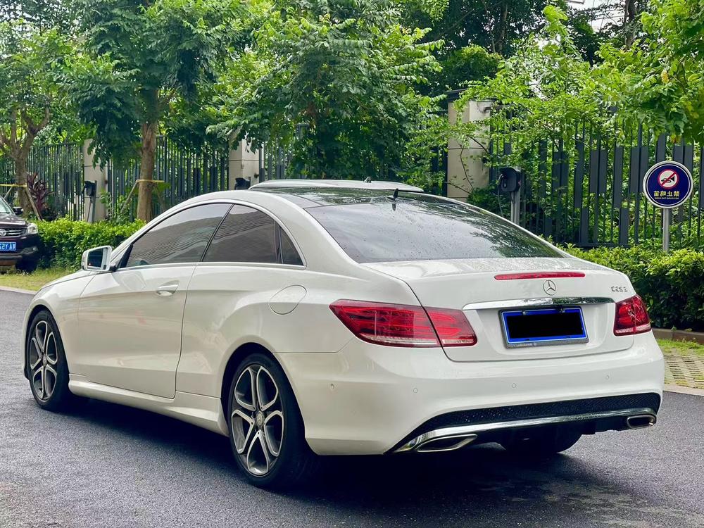Mercedes-Benz Mercedes-Benz E-Class (Import)