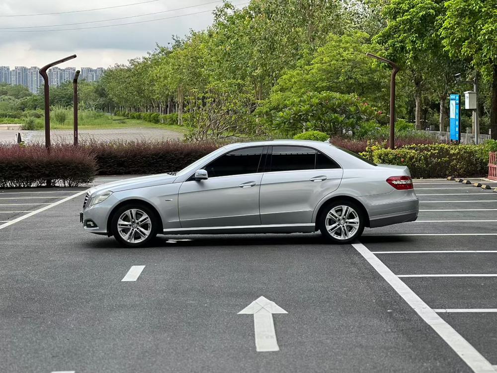 Mercedes-Benz Mercedes-Benz E-Class (Import)