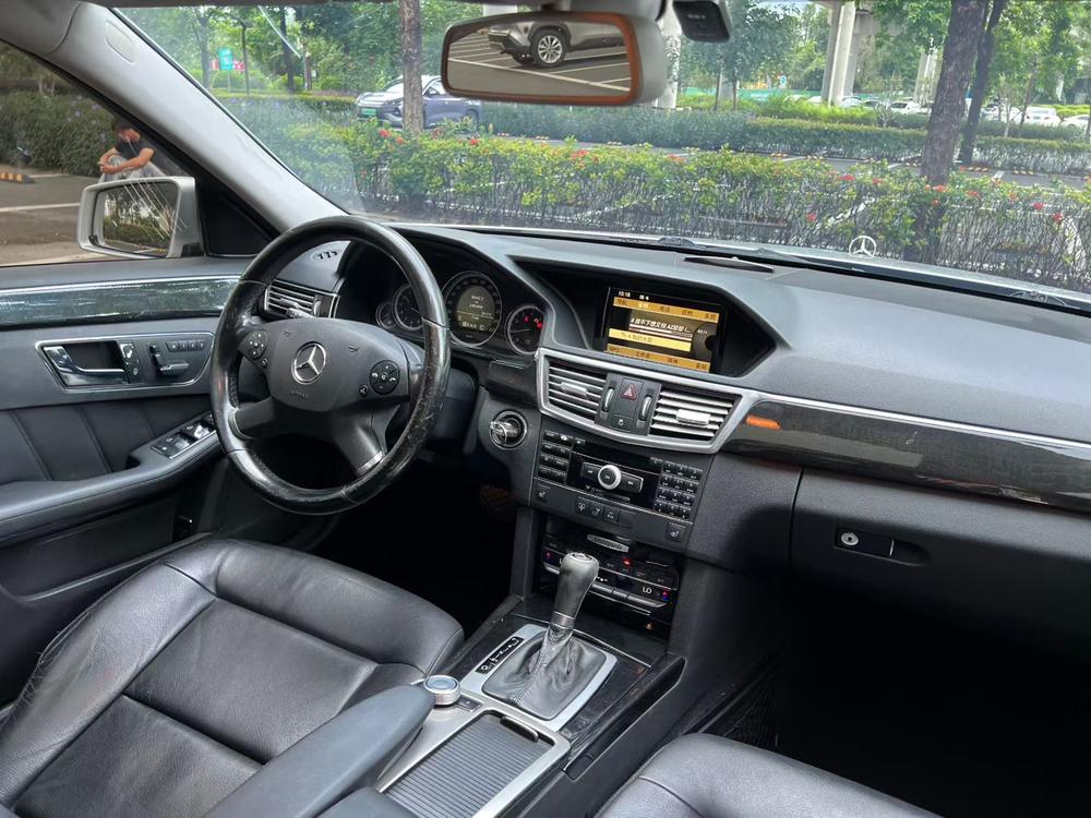 Mercedes-Benz Mercedes-Benz E-Class (Import)