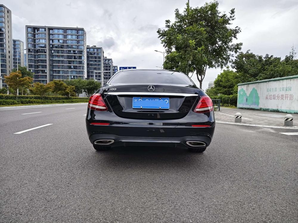 Mercedes-Benz Mercedes-Benz E-Class (Import)