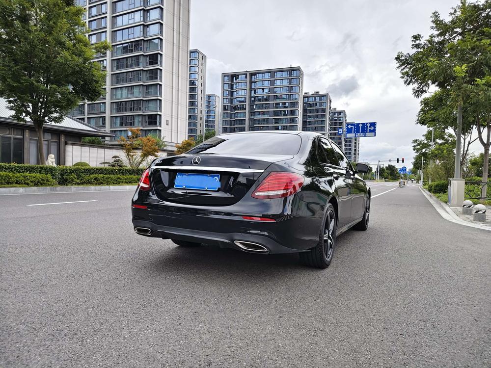 Mercedes-Benz Mercedes-Benz E-Class (Import)