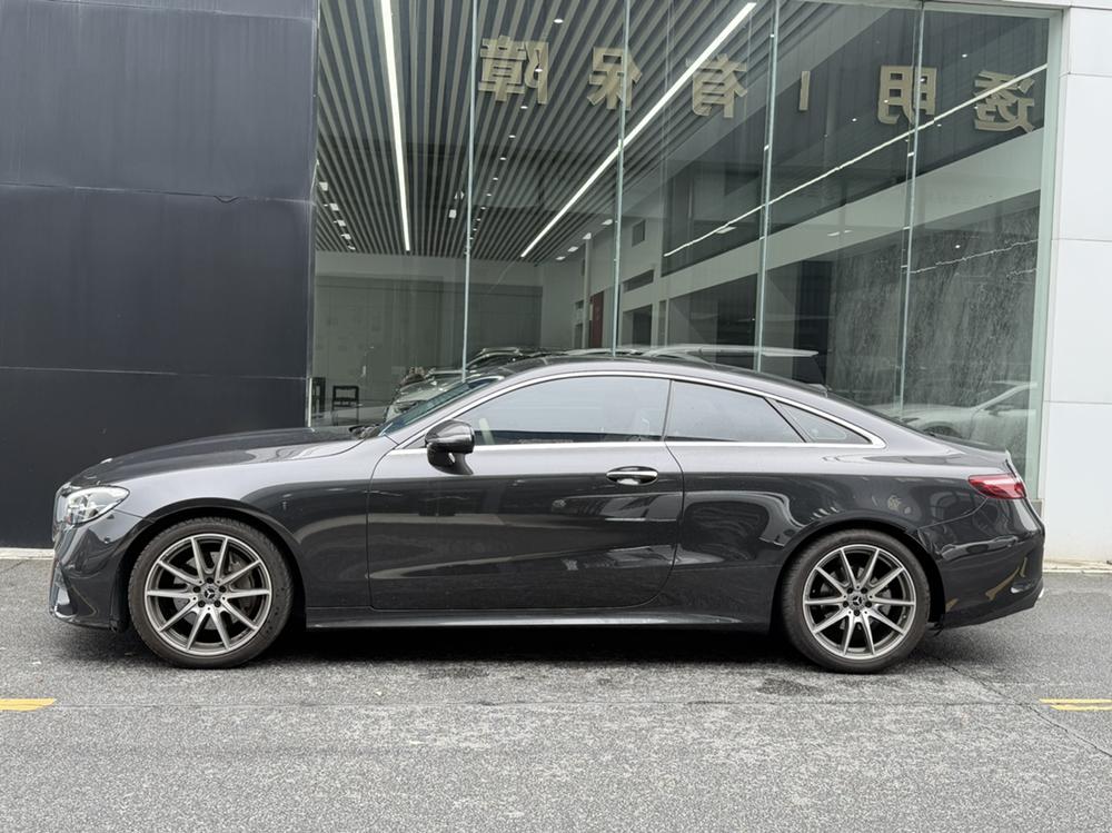 Mercedes-Benz Mercedes-Benz E-Class (Import)