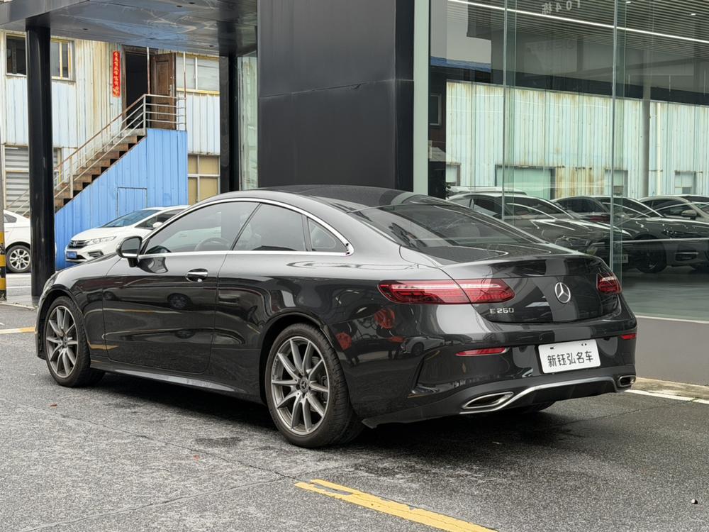 Mercedes-Benz Mercedes-Benz E-Class (Import)