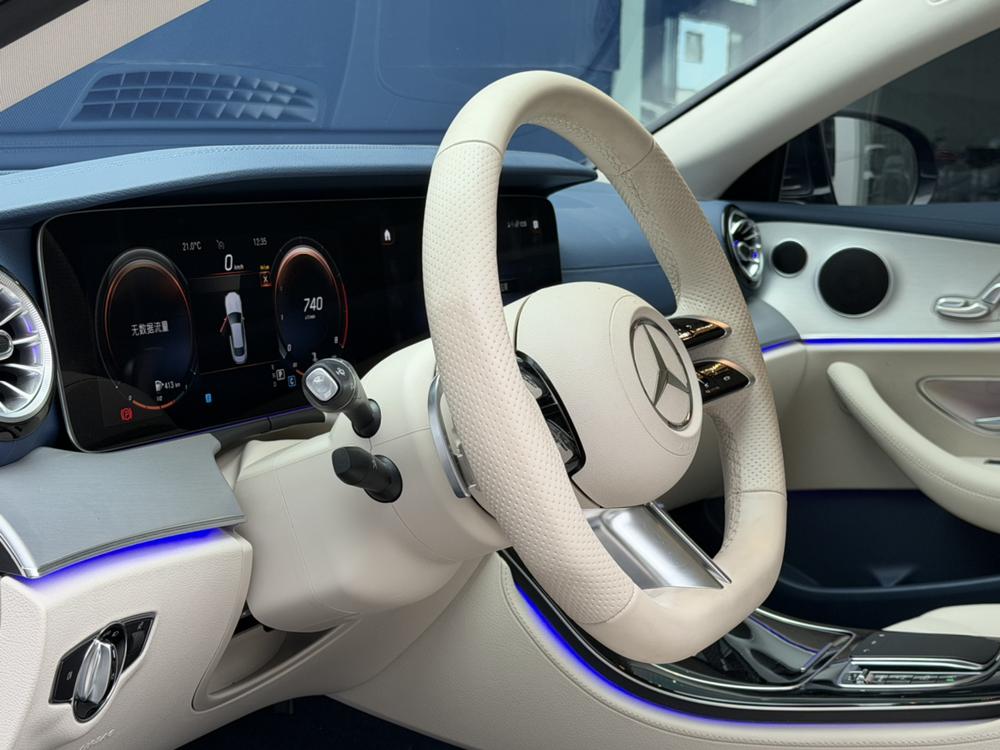 Mercedes-Benz Mercedes-Benz E-Class (Import)
