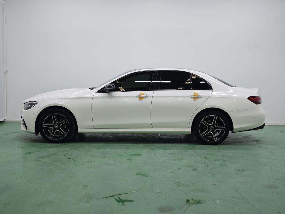 Mercedes-Benz Mercedes-Benz E-Class (Import)