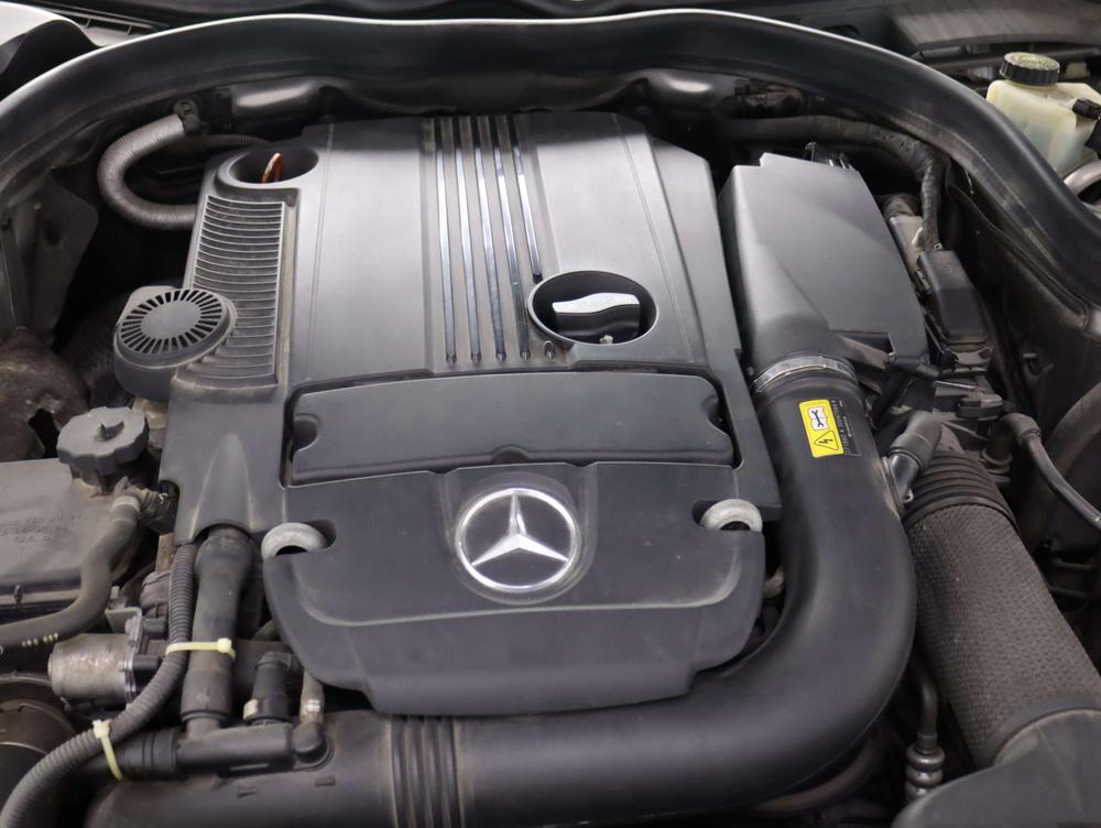 Mercedes-Benz Mercedes-Benz E-Class (Import)