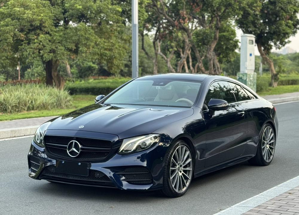 Mercedes-Benz Mercedes-Benz E-Class (Import)