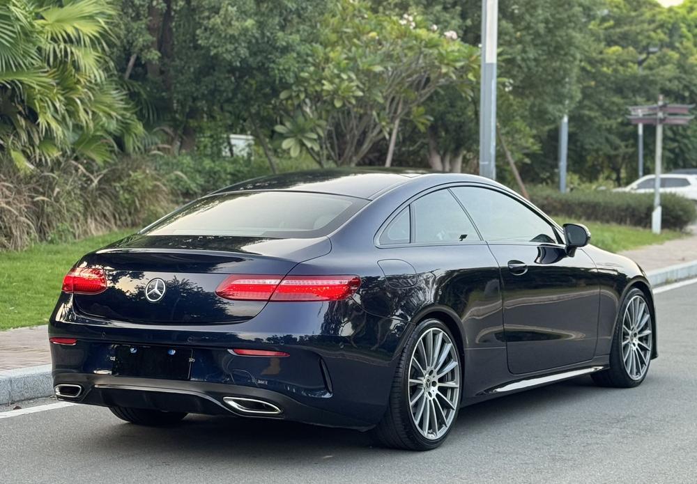 Mercedes-Benz Mercedes-Benz E-Class (Import)