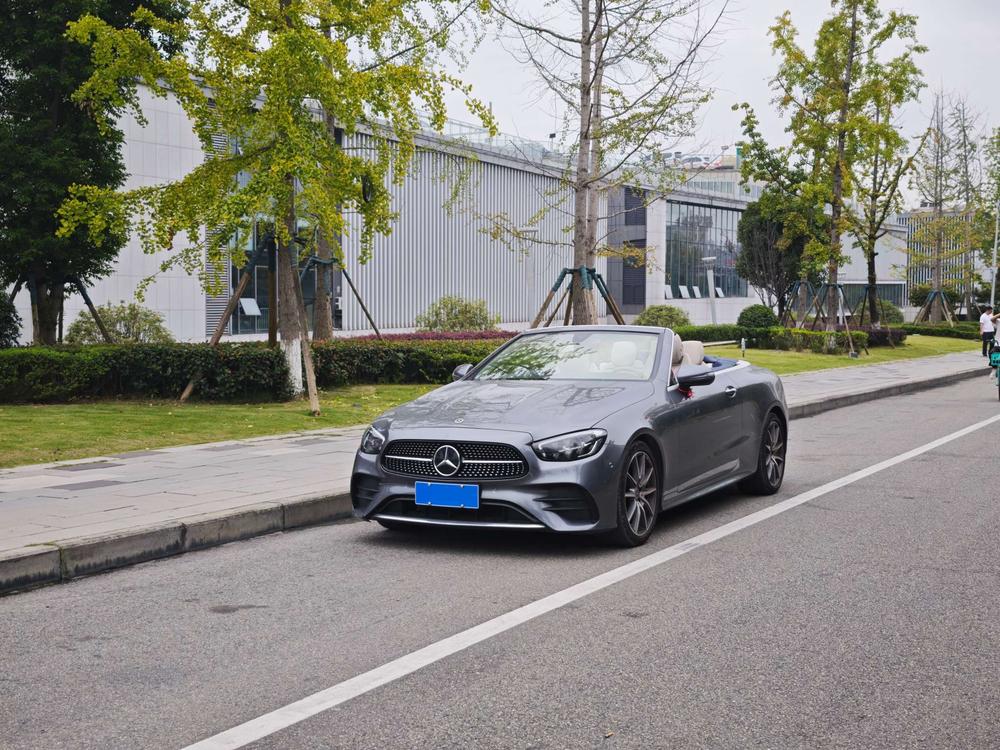 Mercedes-Benz Mercedes-Benz E-Class (Import)