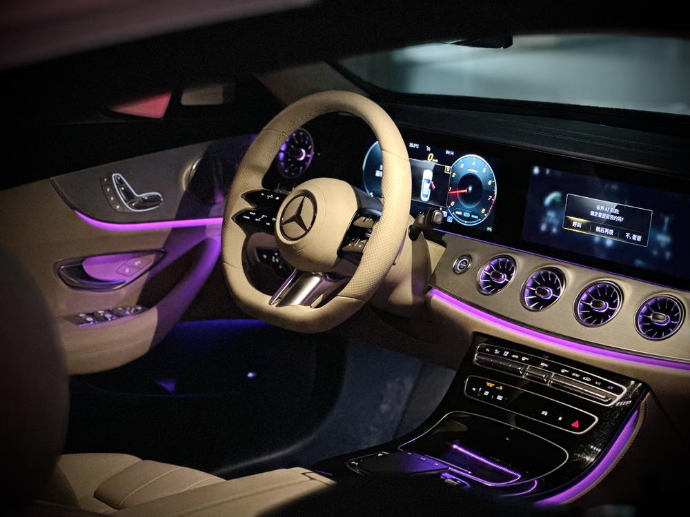 Mercedes-Benz Mercedes-Benz E-Class (Import)